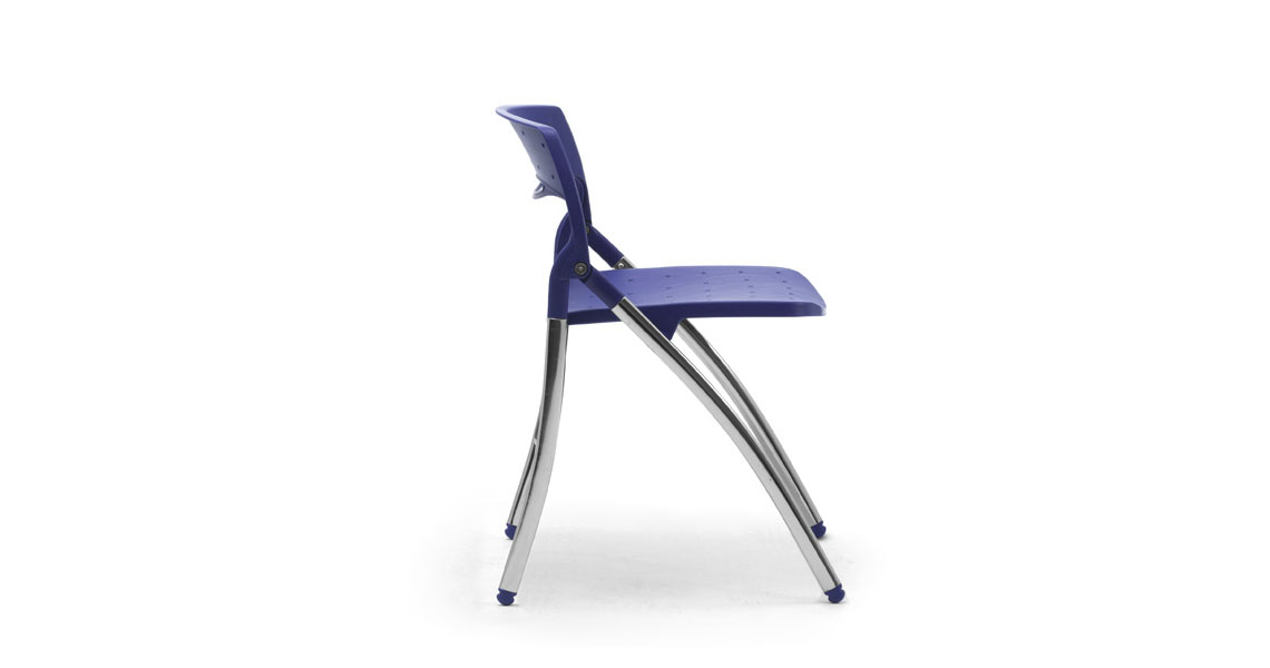 Stackable folding chairs and seats 