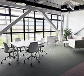 Chairs and armchairs for conference and meeting rooms