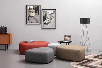 pouf-ottomans-w-modern-colours-f-open-space-hall-gogo-thumb-img-05