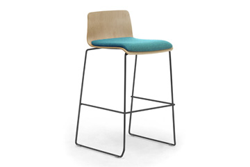 4-legs-stools-w-footrest-f-cuisine-bar-island-zerosedici-thumb-img-03