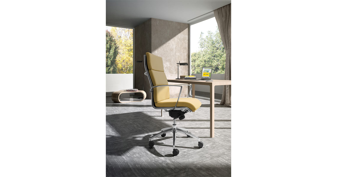 executive-office-and-meeting-room-leather-chairs-origami-cu