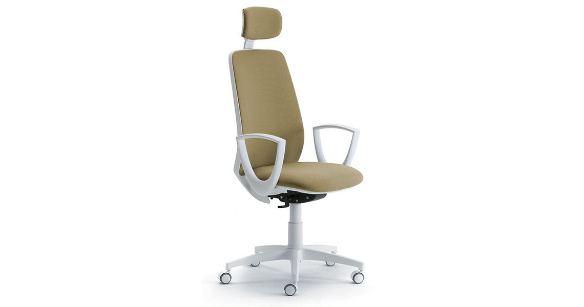 breathable-office-chair-w-soft-touch-cushions-star-tech-img-03